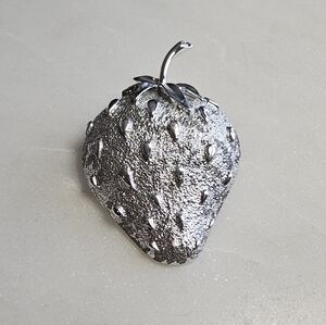 Sarah Coventry Silver Tone Strawberry Brooch